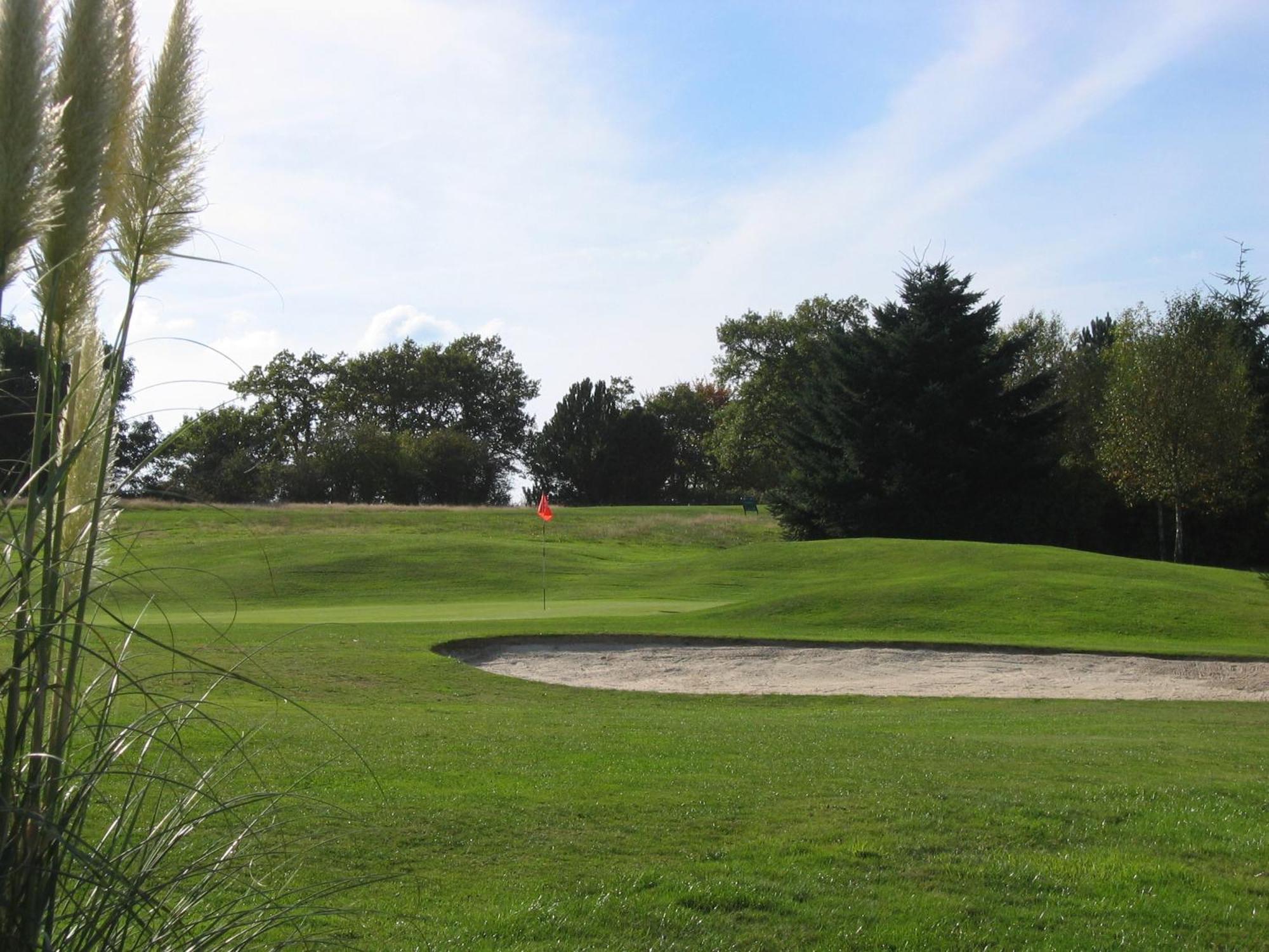 Hotel Du Golf De Clécy Екстериор снимка