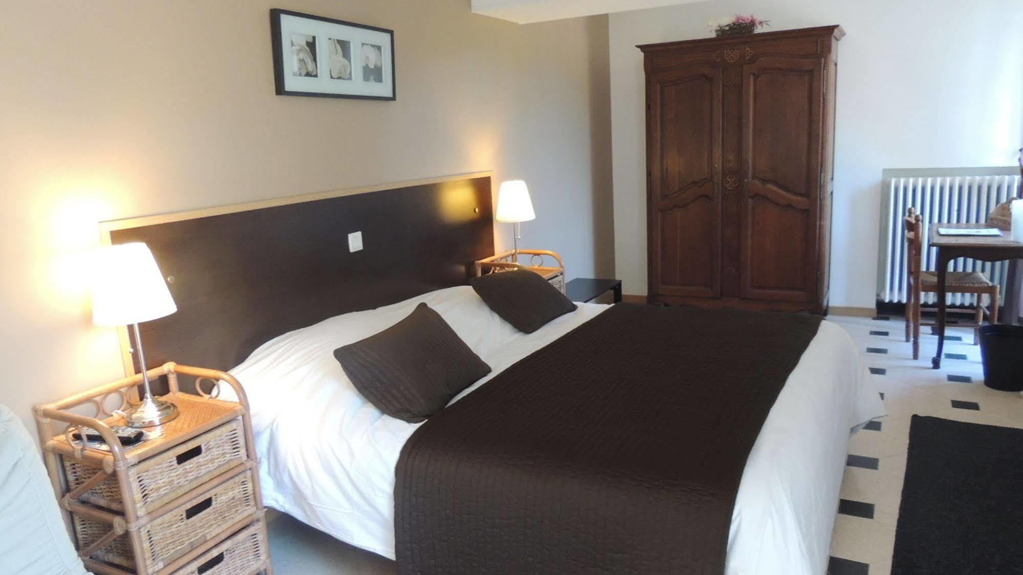 Hotel Du Golf De Clécy Екстериор снимка