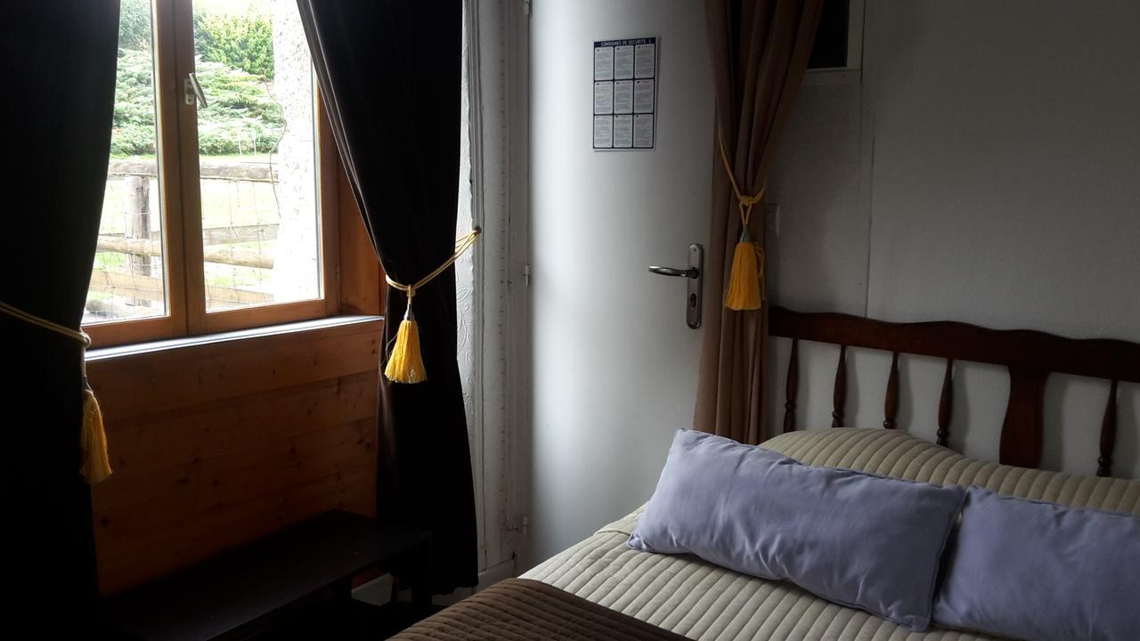 Hotel Du Golf De Clécy Екстериор снимка